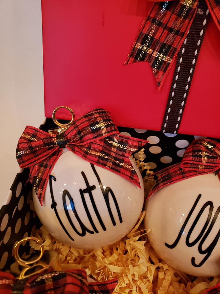 PERSONALIZED CHRISTMAS ORNAMENT | CERAMIC ORNAMENT | RAE DUN INSPIRED ORNAMENT